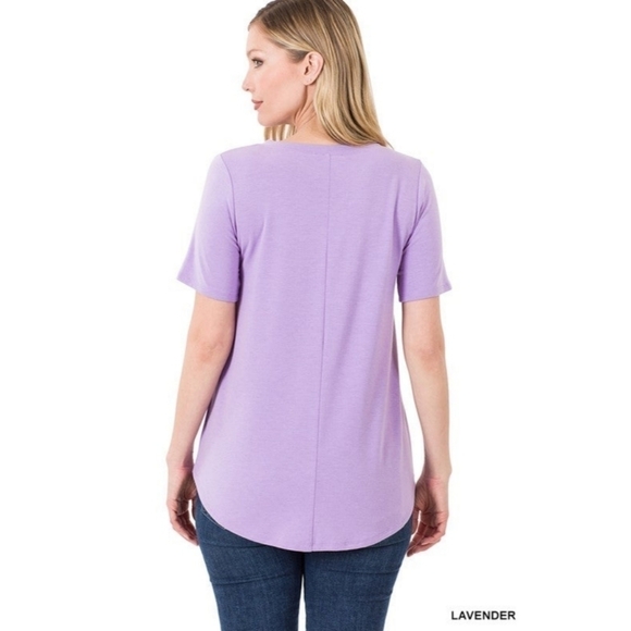 ZENANA Lavender color Short Sleeve V Neck Top Size Medium NWT - Picture 3 of 3